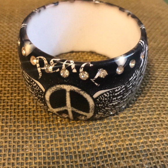 Peace sign big bangle - Picture 1 of 1